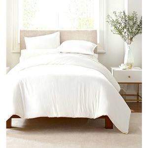 NEW Serta King size duvet with two King pillow covers!